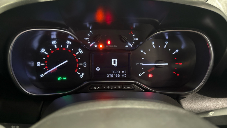 Citroen C3 Aircross 1.2 PureTech 110 Feel 5dr Petrol Hatchback